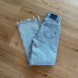 Abercrombie High Rise 90s Relaxed Jean